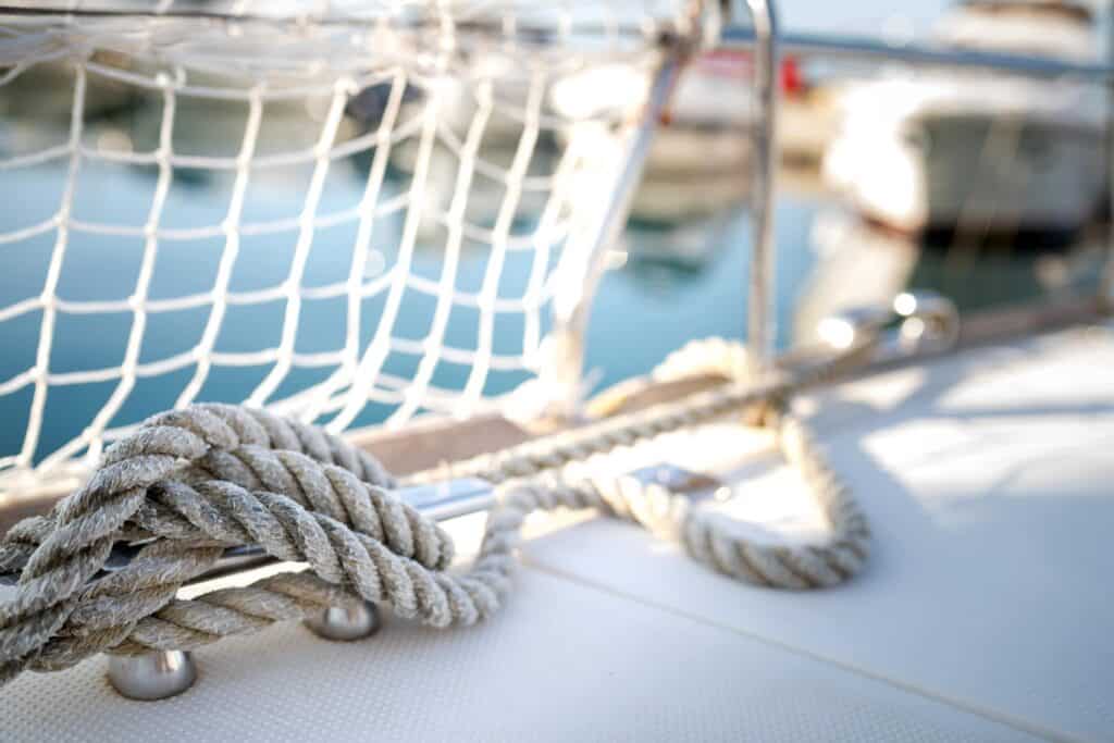 rope-on-cruise-ship